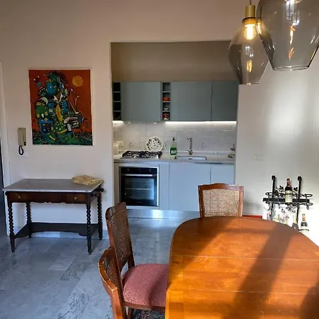 Renovated Apartment With 3 Bedrooms In An Historic Palazzo Between Port And Old Town Livorno Exterior photo