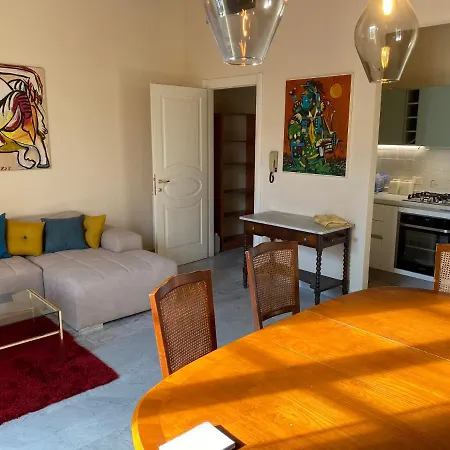 Renovated Apartment With 3 Bedrooms In An Historic Palazzo Between Port And Old Town Livorno Exterior photo