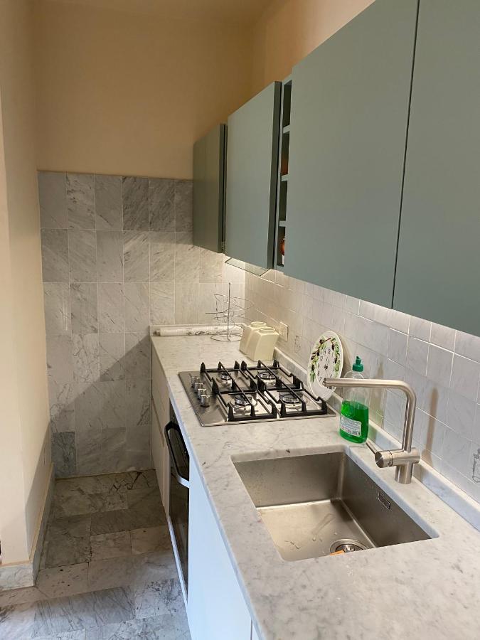 Renovated With 3 Bedrooms In An Historic Palazzo Between Port And Old Town Apartment