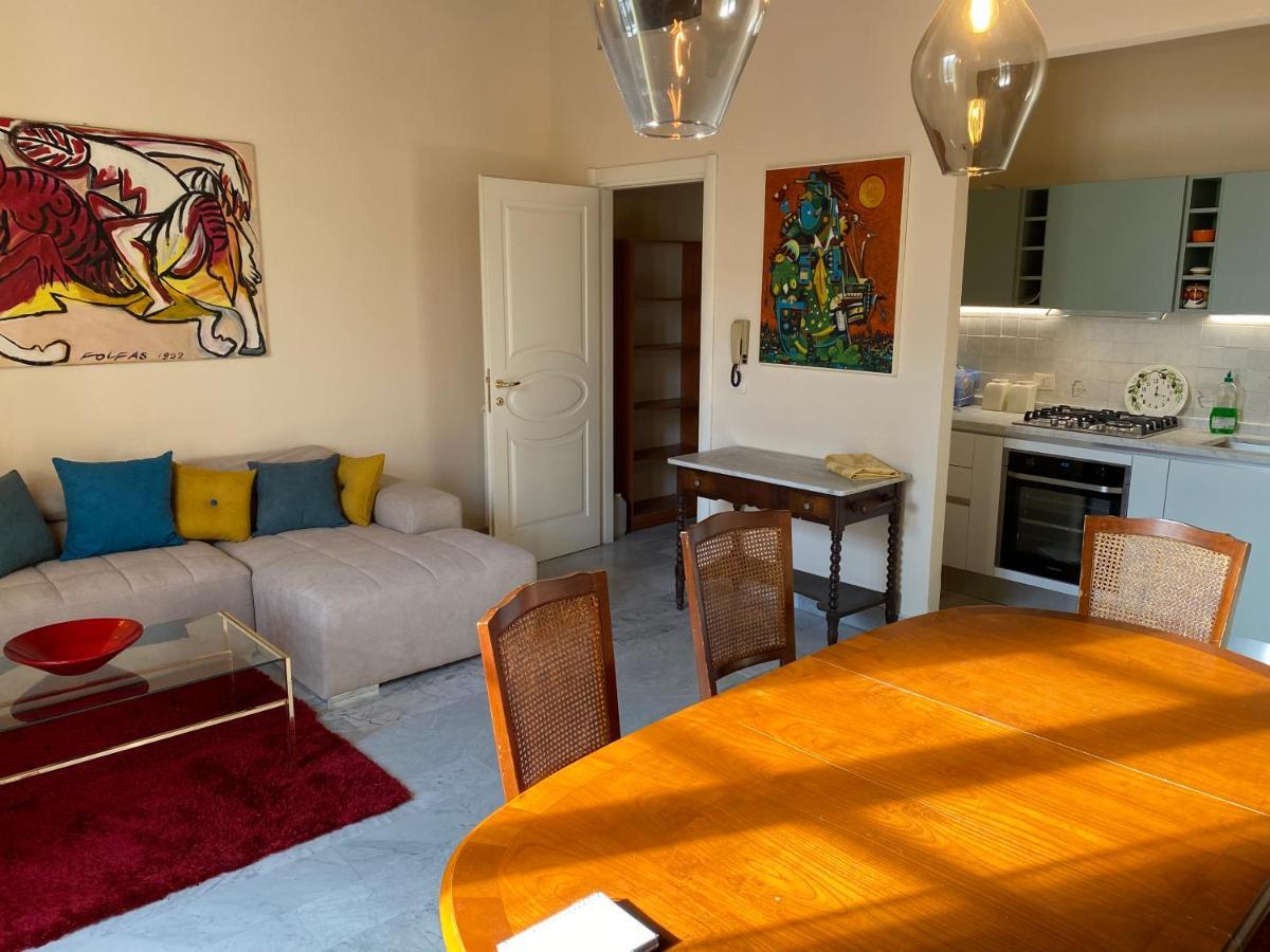 Renovated With 3 Bedrooms In An Historic Palazzo Between Port And Old Town Livorno