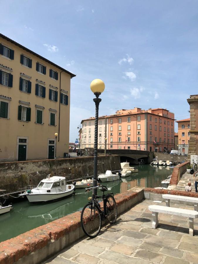 Renovated With 3 Bedrooms In An Historic Palazzo Between Port And Old Town *