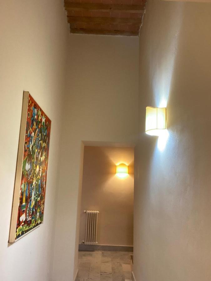 Renovated With 3 Bedrooms In An Historic Palazzo Between Port And Old Town