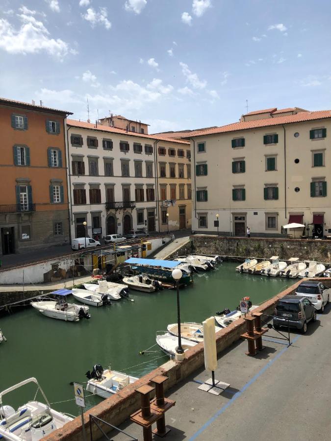 Renovated With 3 Bedrooms In An Historic Palazzo Between Port And Old Town Livorno