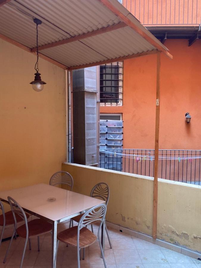 Renovated With 3 Bedrooms In An Historic Palazzo Between Port And Old Town *